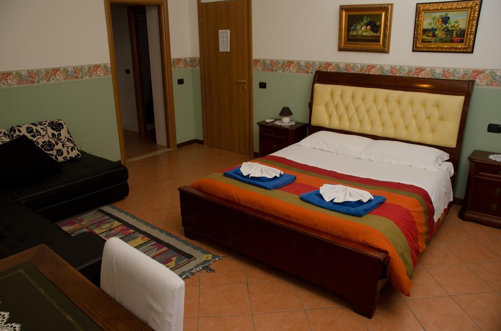 B&B 7 Camini San Giovanni Lupatoto Exterior foto