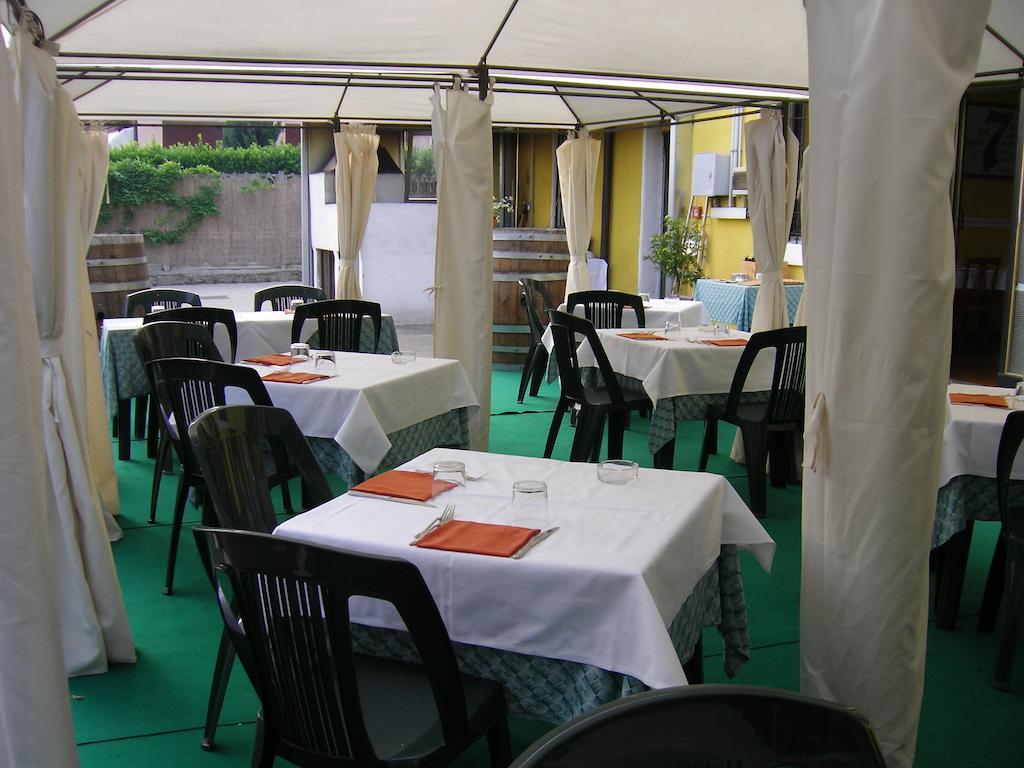 B&B 7 Camini San Giovanni Lupatoto Exterior foto
